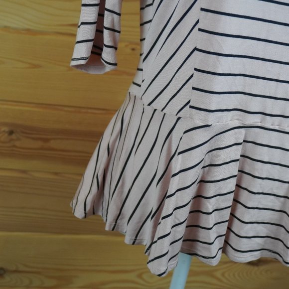 Chelsea & Theodore Black Striped Open Back Shirt Size Large - Picture 3 of 7